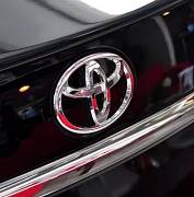 Toyota znak - emblem chrom 120x82