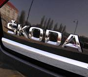 Nápis ŠKODA chromový